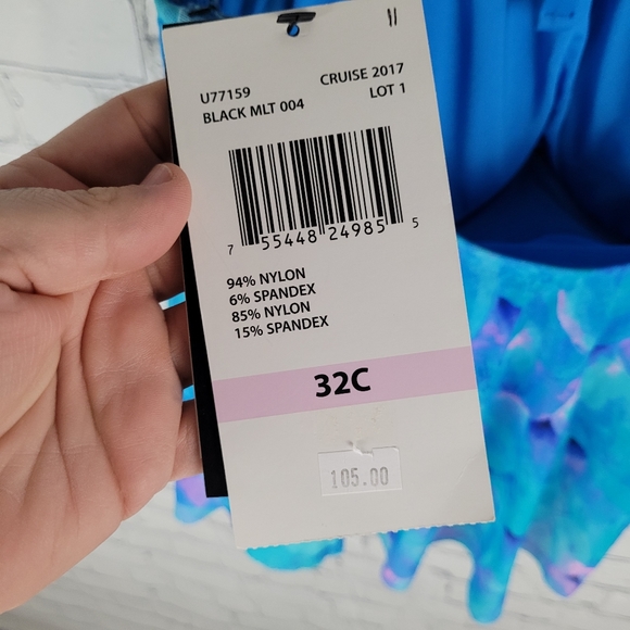 COCO REEF | Silent Bloom mesh overlay underwire halter tankini top - Picture 10 of 11